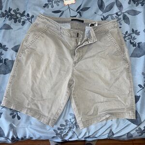 Stylish Gray Men's Shorts
